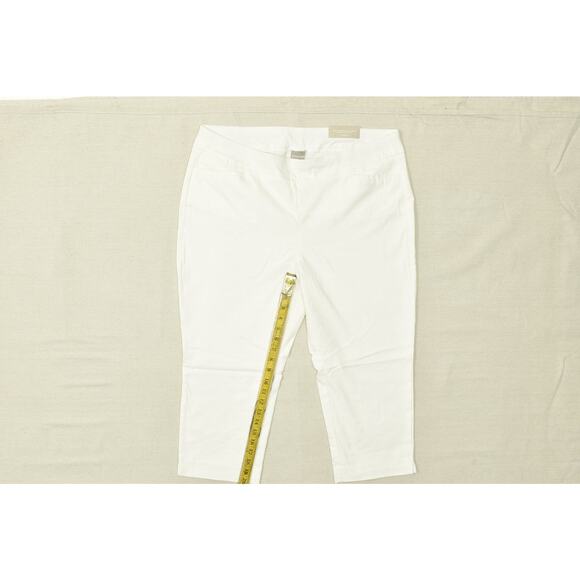 NEW Chico's So Slimming Brigitte Slim Leg Crop Pants Size 18P Petite - Picture 3 of 8
